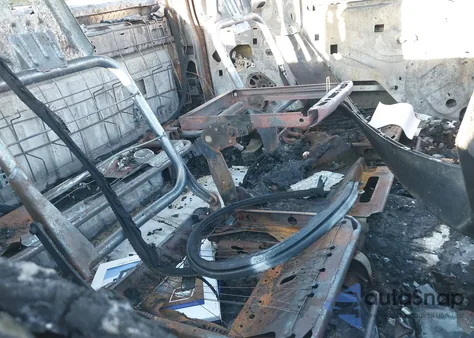 2000 Ford F-250 from USA, damaged, VIN 1FTNX21F0YEC84843